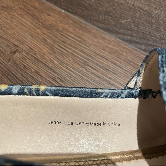 Cabi Carnaby Floral Blue Velvet Gold Horsebit Loafer Flats Preppy Retro US 9 - Picture 13 of 13